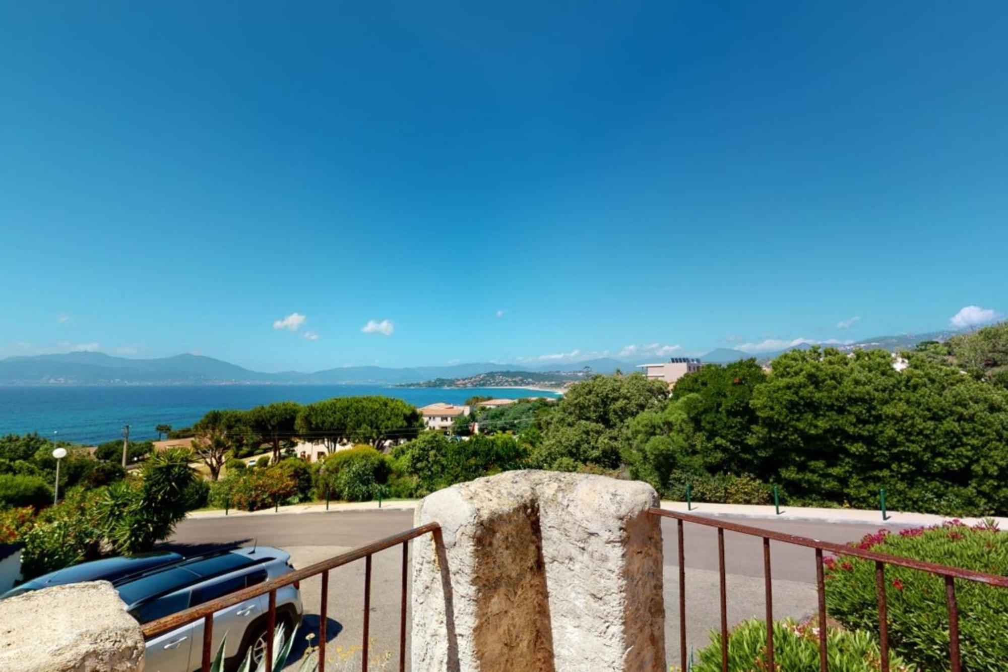 Haut De Villa Vue Mer 3 Pieces Climatise & Wifi 4 A 6 Personnes Pietrosella ภายนอก รูปภาพ